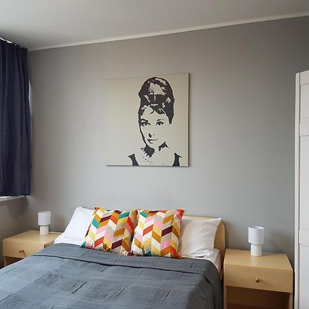 Ceu Konferencia Koezpont Hotell Budapest Exteriör bild